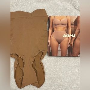 Skims SCULPTING HIGH WAIST BRIEF | SIENNA